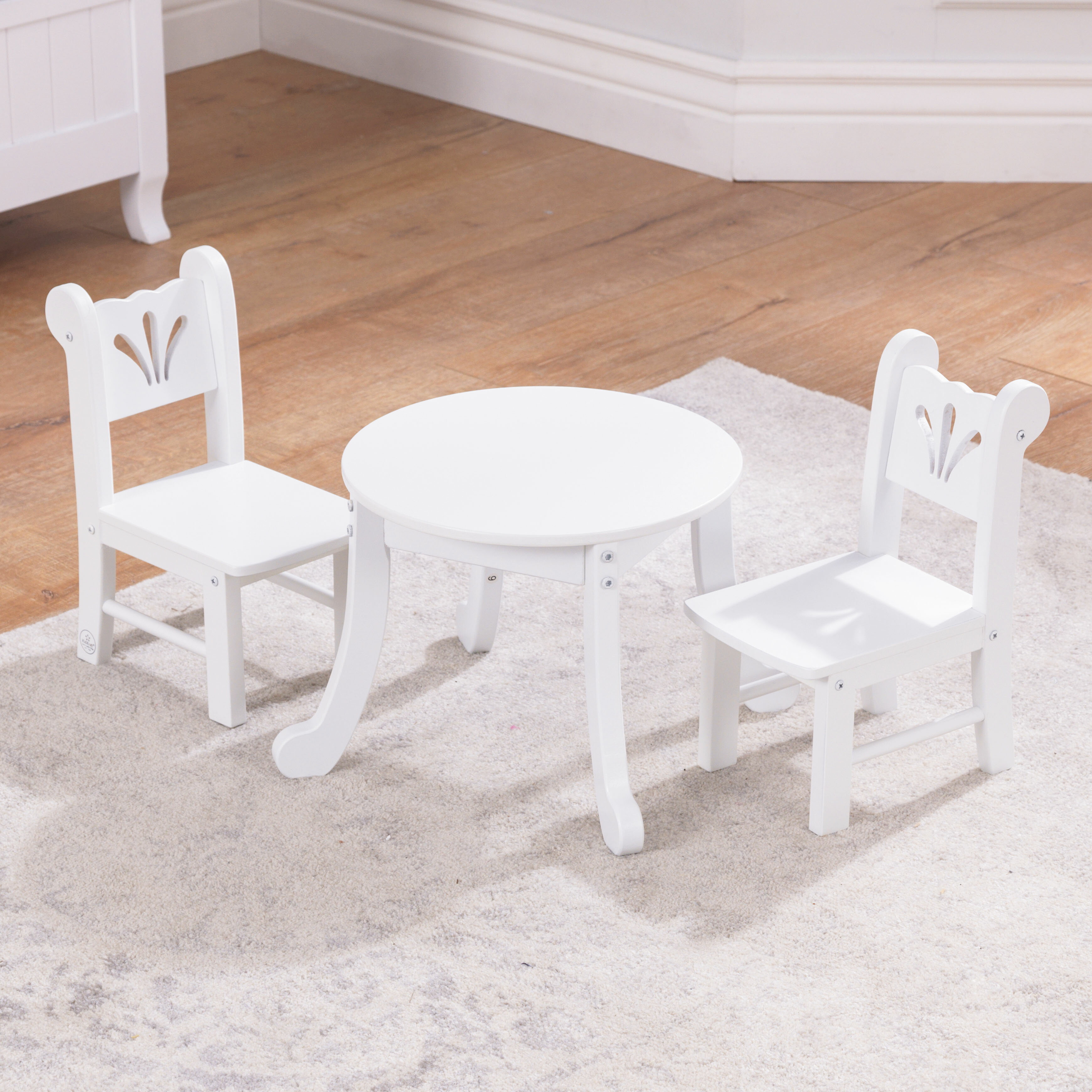 kidkraft doll table and chairs