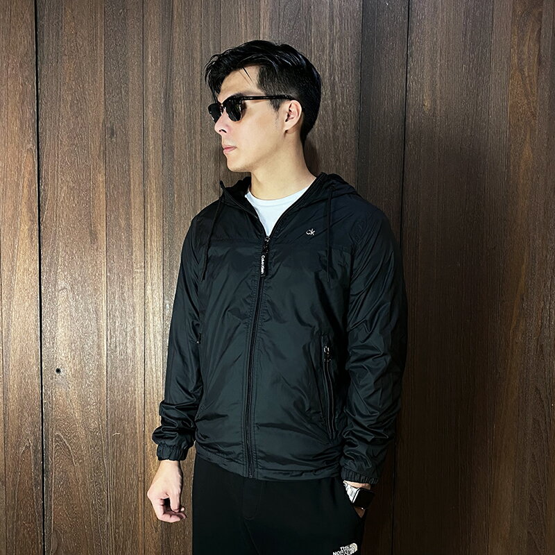 美國百分百【全新真品】Calvin Klein 防風外套 連帽 男款 CK 內刷毛 夾克 logo 素面 黑色 CZ34