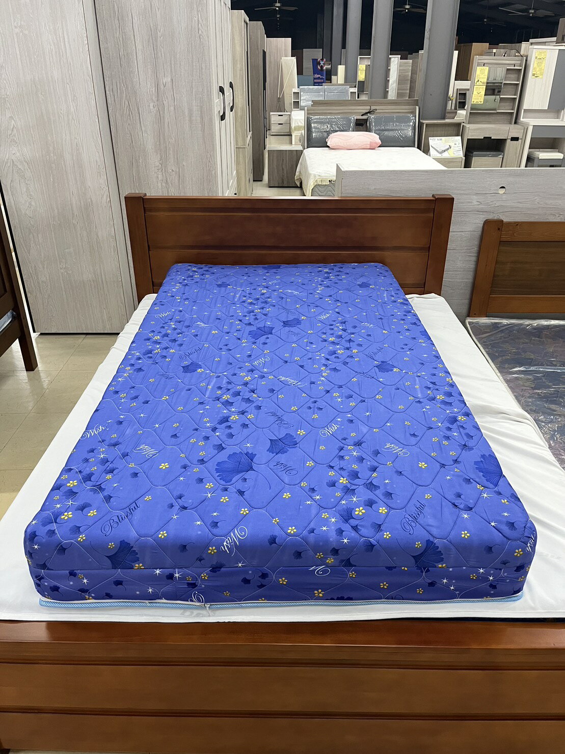 【尚品傢俱】※自運價※ Q-753-04 冬夏兩用3.5尺硬式床墊(布花隨機) ~另有5尺/6尺/6x7尺~