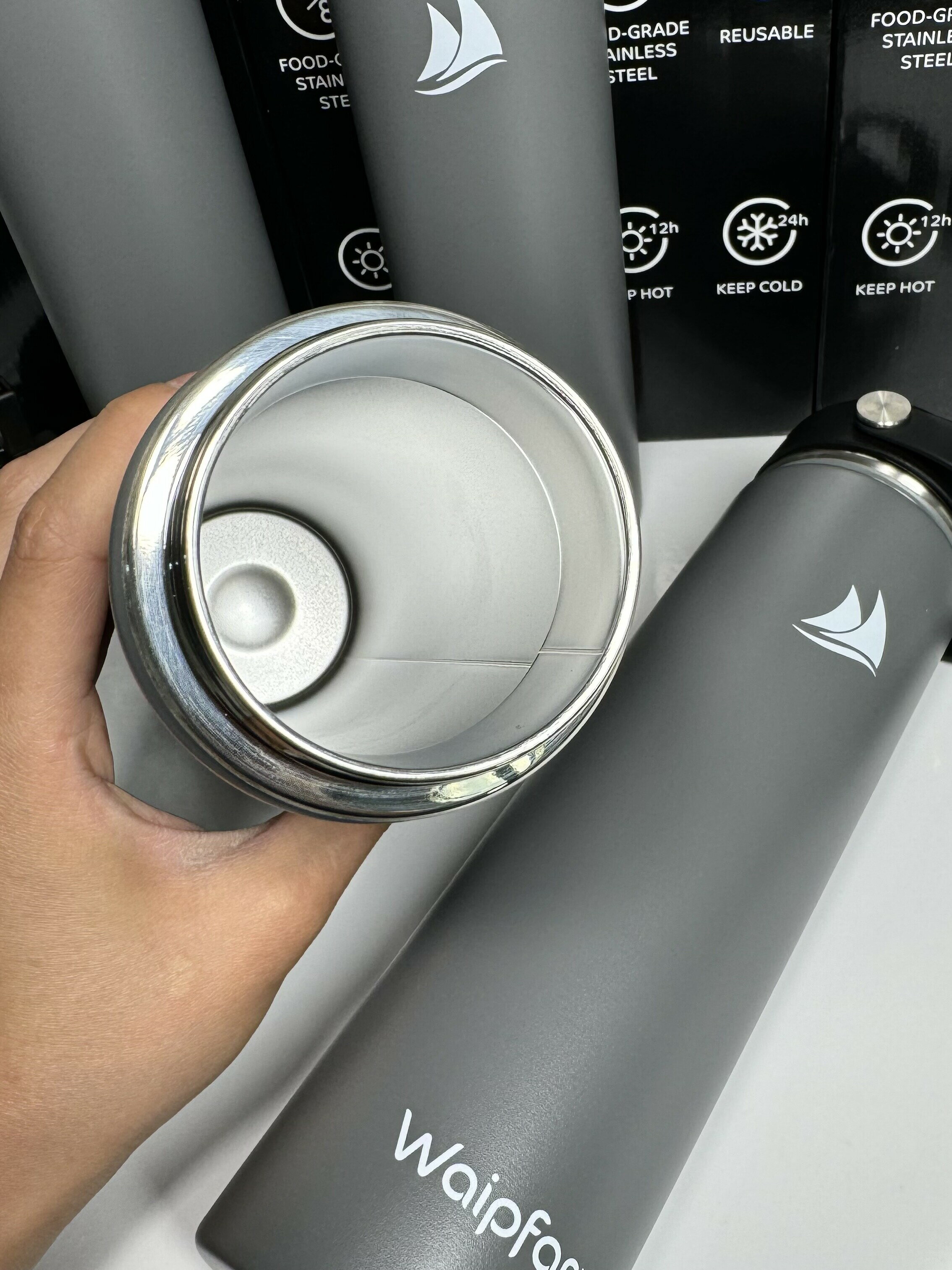 運動水杯 運動水壺 簡約保溫杯大容量食用級抗菌不銹