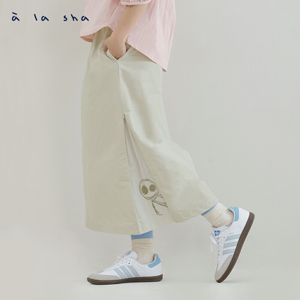 a la sha 隱藏阿財長裙