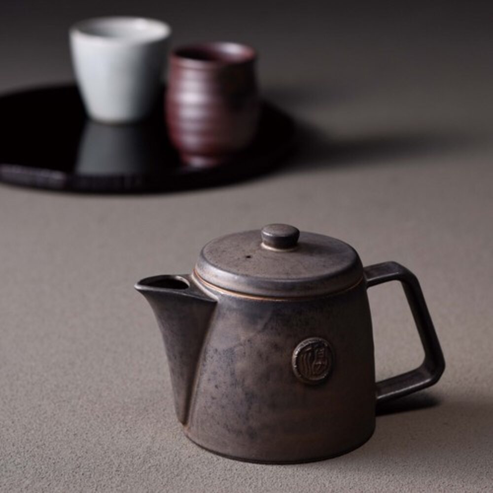 美濃燒 日本製造 復古福字 茶壺 陶瓷茶壺 泡茶壺 茶具 泡茶 瓷壺 瓷器 - 現貨 美濃燒 福字 復古 茶壺 陶瓷茶壺 泡茶壺 壺 茶具 茶杯 煎茶 泡茶 瓷壺 瓷器