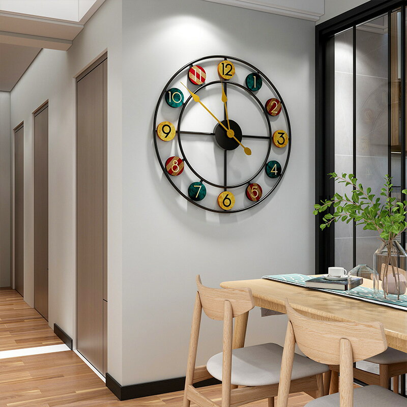掛鐘簡約輕奢家用裝飾時鐘掛墻歐式圓形羅馬創意鐘表產品