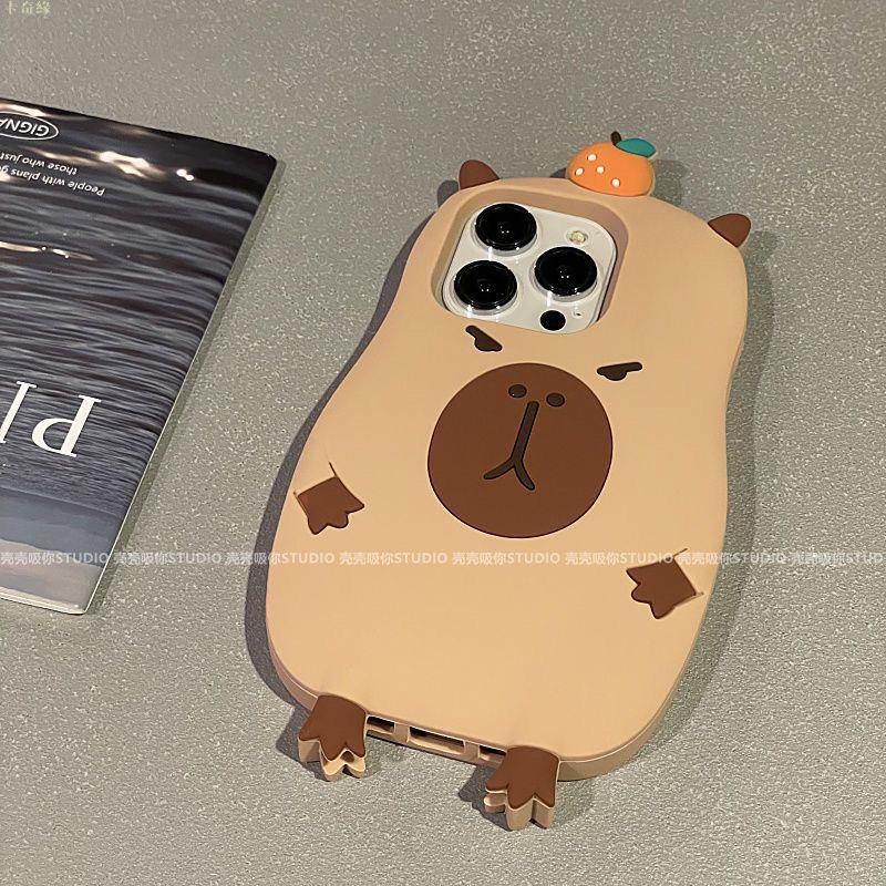 卡皮巴拉水豚適用iPhone15promax蘋果14手機殼13矽膠12/11立體軟