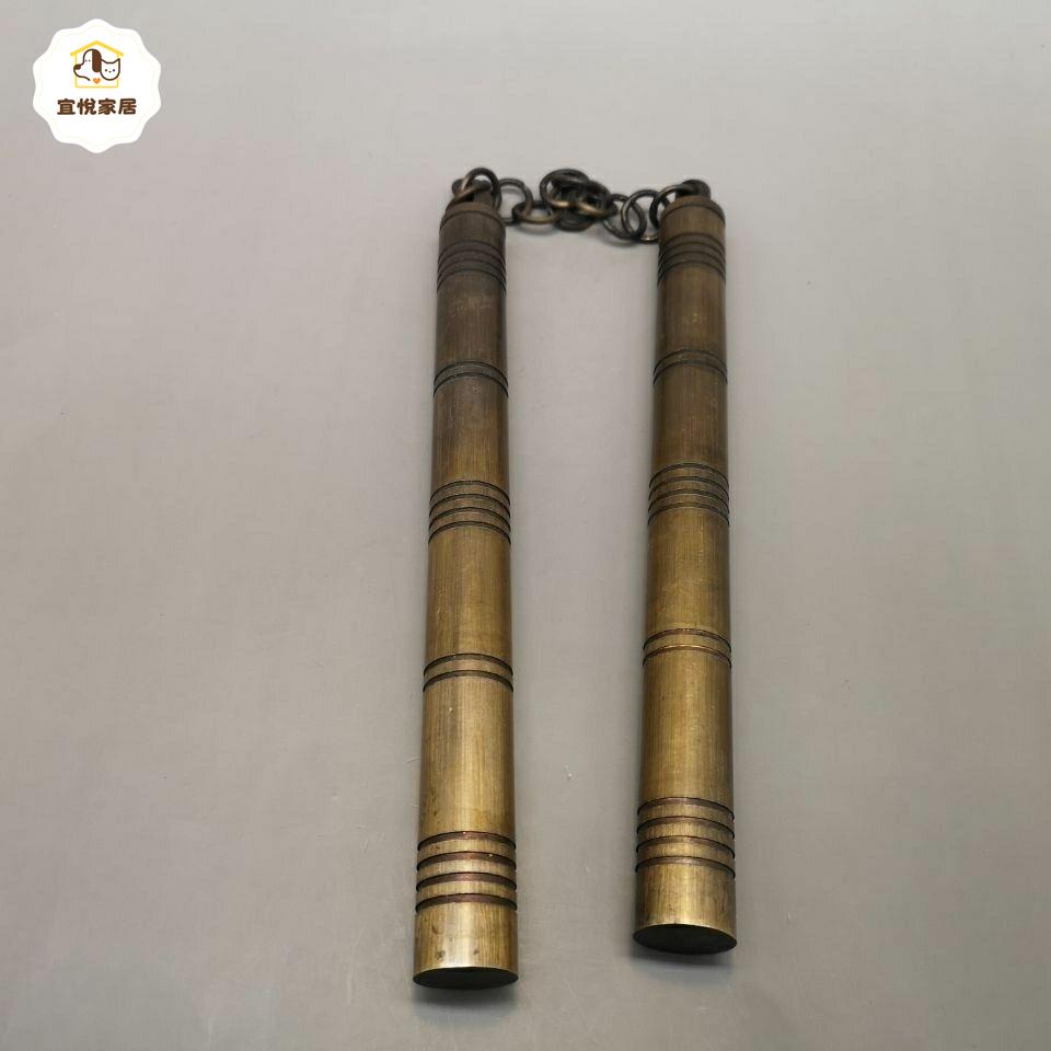 黃銅雙節棍器型厚重形制端正包漿溫潤色澤雅致古意盎然品相極好 py6258