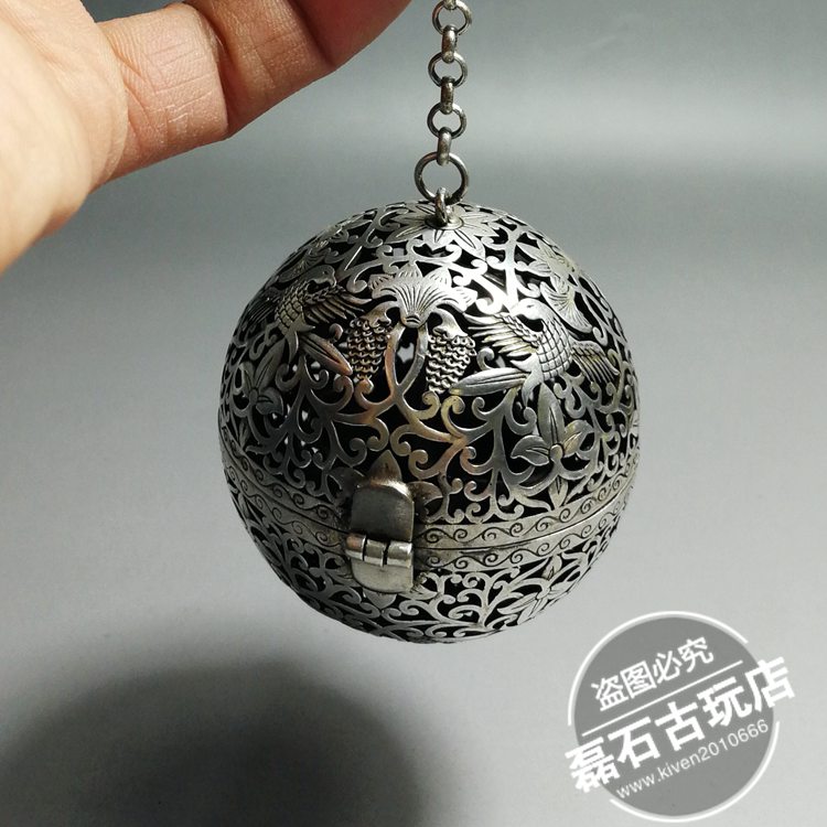 復古葡萄花鳥紋鏤空銀香球銀香囊老銀器陀螺平衡檀香香薰球| 協貿國際