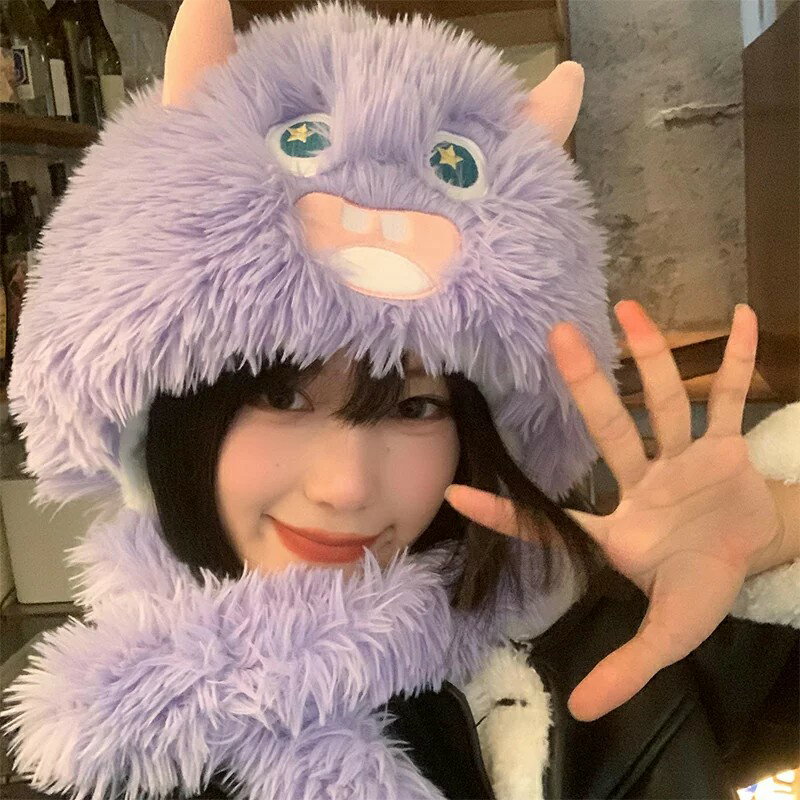 可愛小怪獸毛絨帽子圍巾一體女冬季保暖護耳雷鋒帽騎車防風兩件套