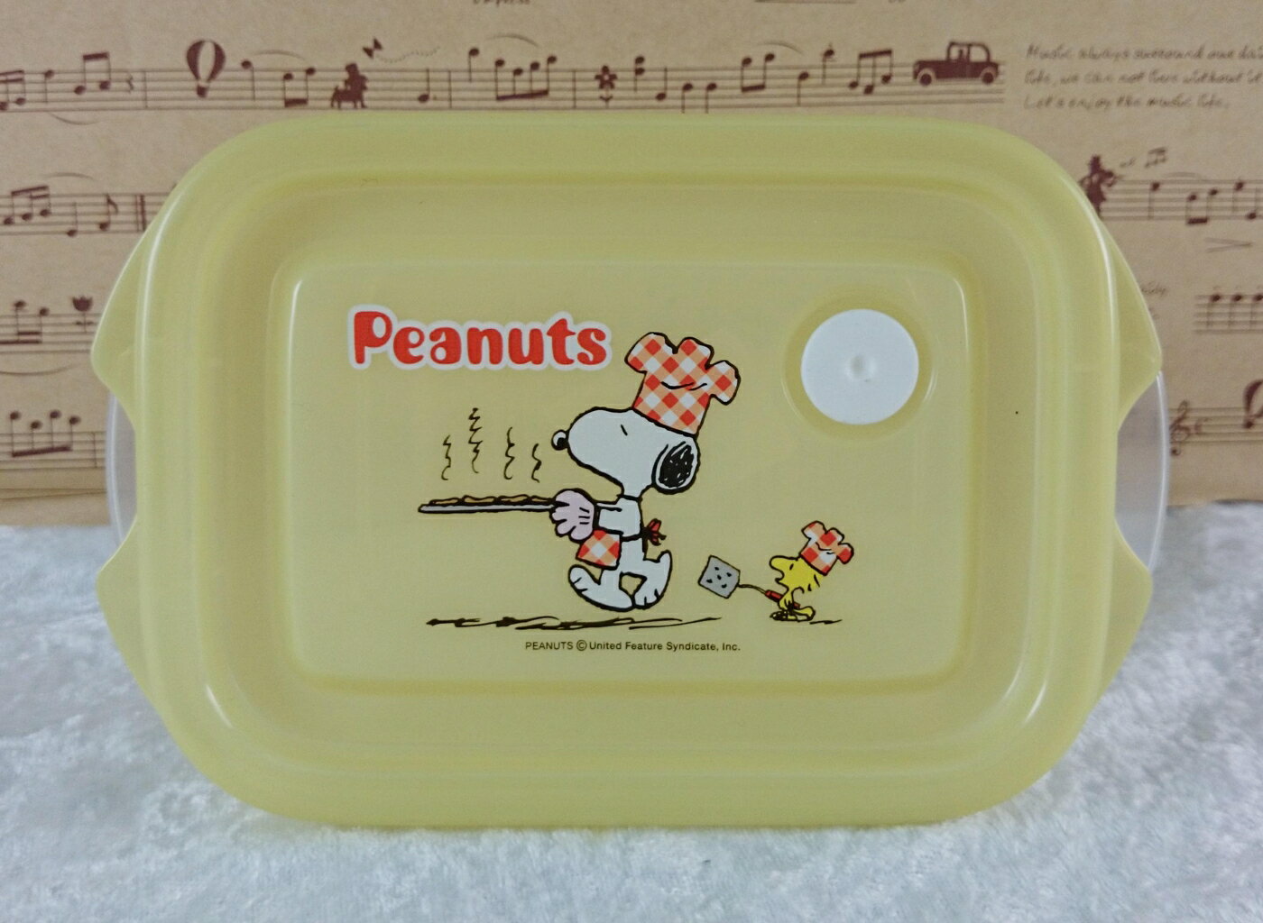 【震撼精品百貨】史奴比Peanuts Snoopy 保鮮盒 黃 震撼日式精品百貨