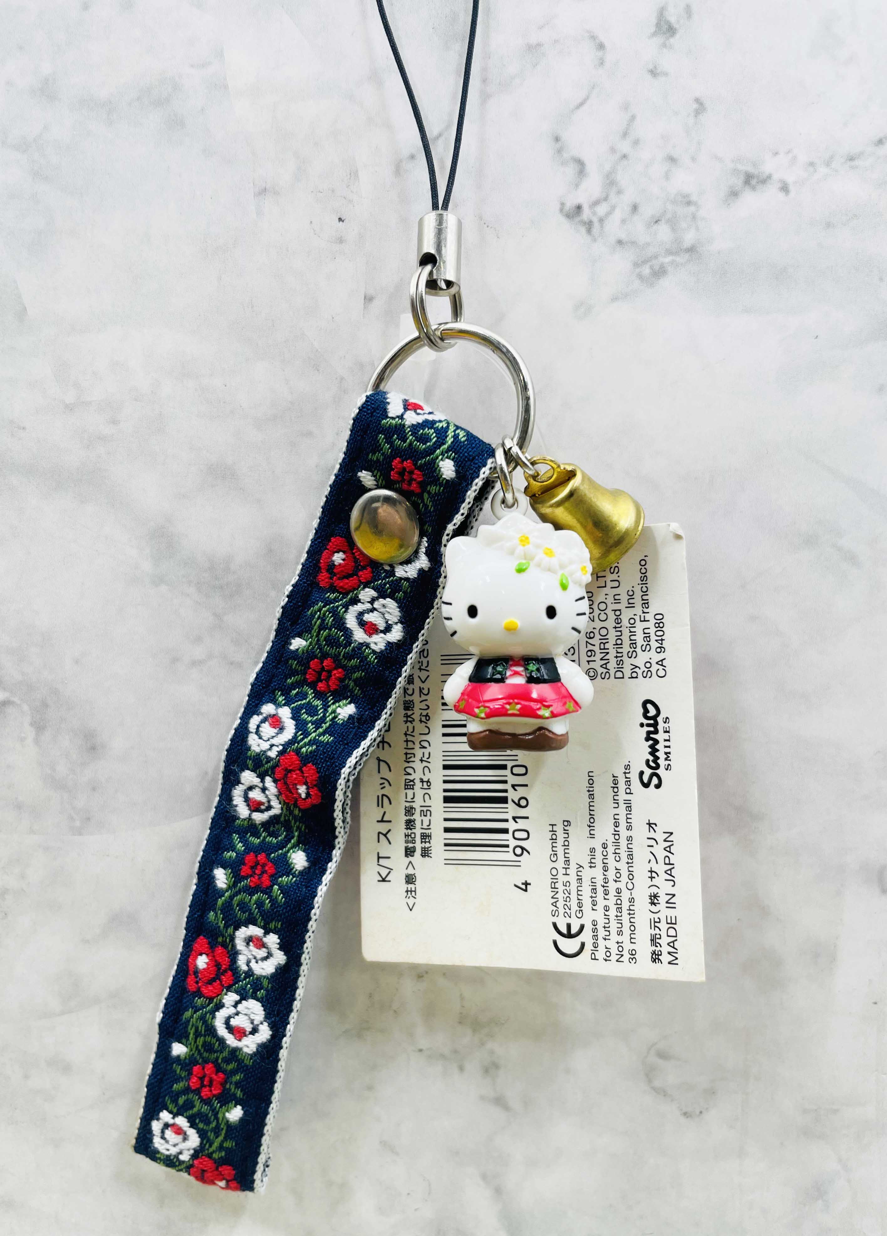 【震撼精品百貨】Hello Kitty 凱蒂貓~日本sanrio三麗鷗 KITTY吊飾-瑞士*71327