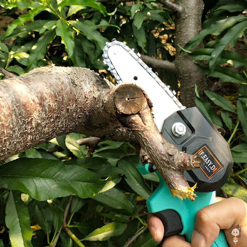 單手電鏈鋸充電式鋰電鋸家用伐木鋸樹無線手鋸專業果園電動修枝鋸