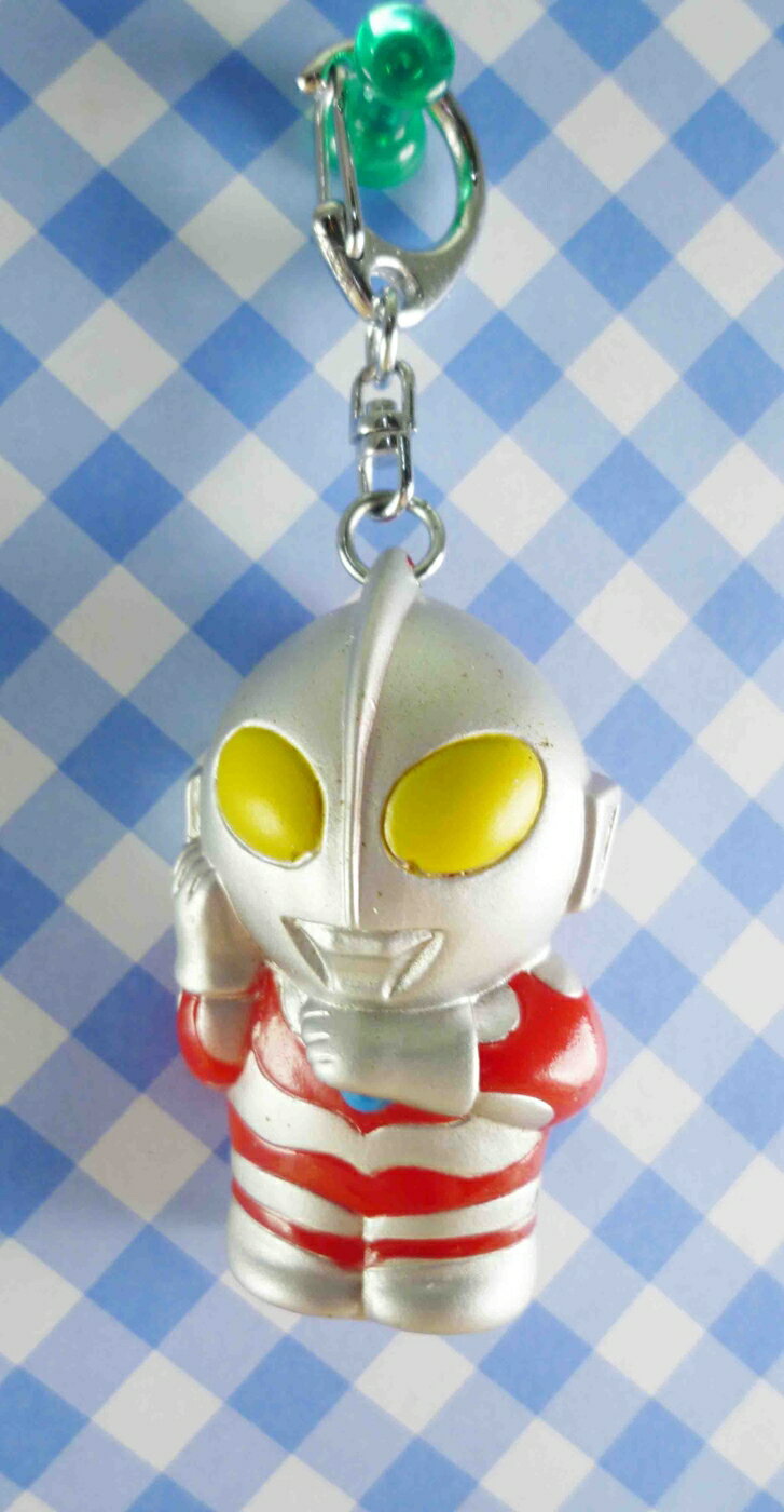 【震撼精品百貨】Ultraman 鹹蛋超人 鎖圈-銀紅身 震撼日式精品百貨