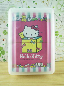 【震撼精品百貨】Hello Kitty 凱蒂貓 撲克牌-箱子圖案-紅色 震撼日式精品百貨