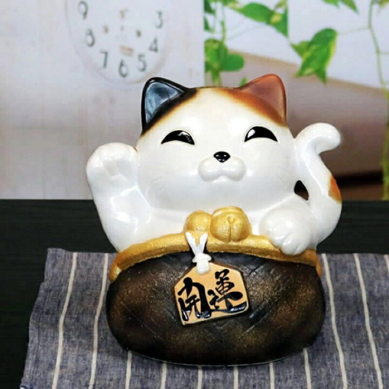 日本製❇️滋賀縣信樂燒 ❇️日本吉祥物 陶燒 がま口しつぽ貓 金運/開運/招財 貓 新築祝 結婚祝 開店祝 紀念品