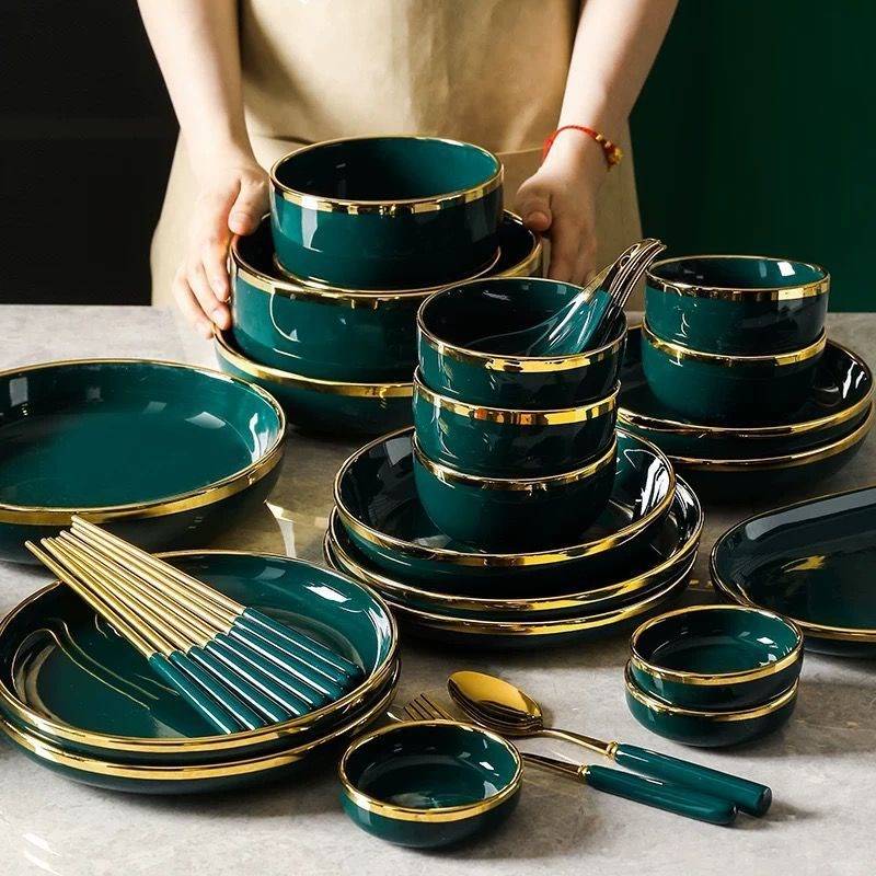 輕奢風宮廷金邊祖母綠陶瓷碗碟套裝家用中式吃飯盤子碗筷餐具