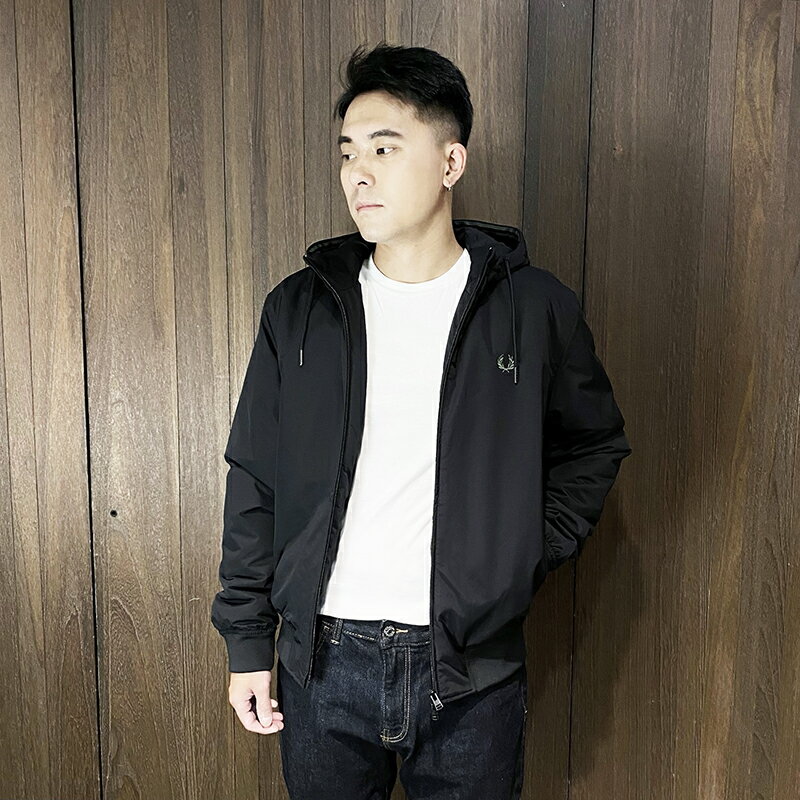 美國百分百【全新真品】Fred Perry 防風外套 連帽 男款 歐洲精品 保暖 logo 黑色 零碼 DE87