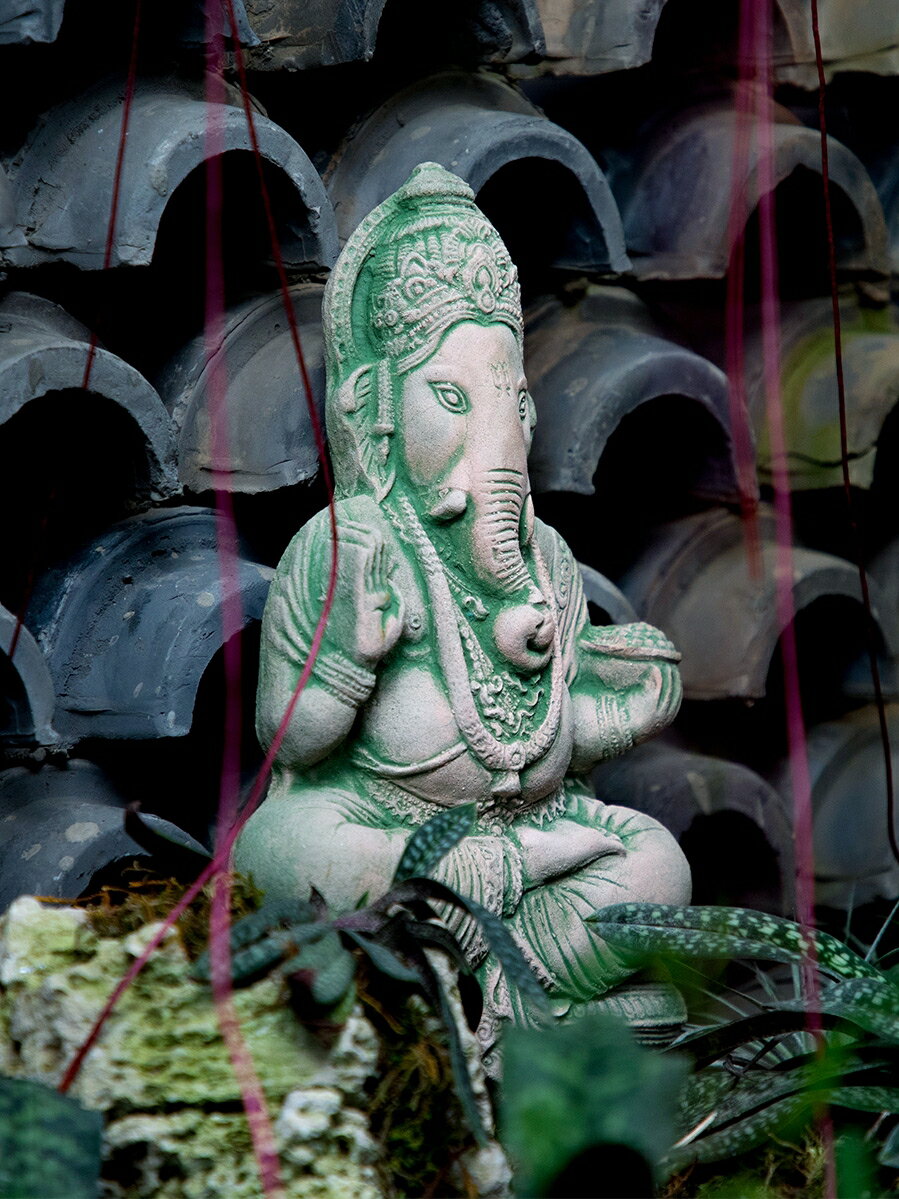 異麗泰國工藝品東南亞沙雕石雕裝飾品客廳魚缸象鼻財神佛像擺件