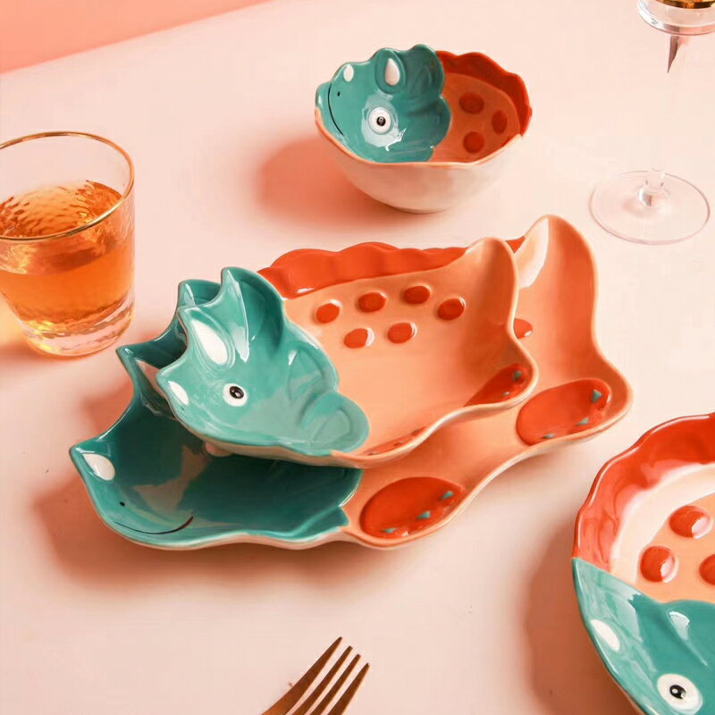 兒童餐盤陶瓷寶寶餐具套裝家用兒童碗嬰兒輔食碗卡通碗碟套裝