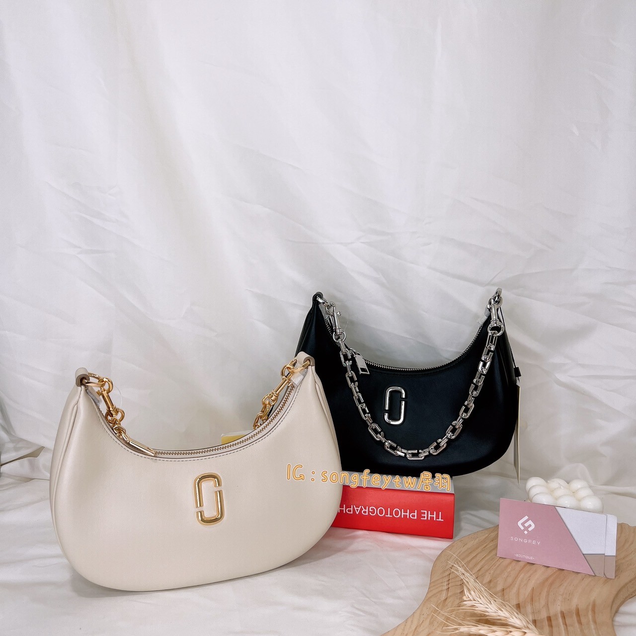 MARC JACOBS 半月包