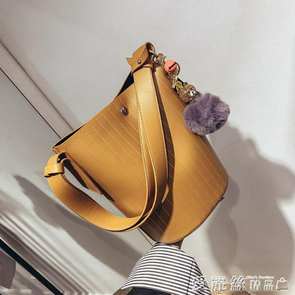 包包女春季子母水桶包時尚百搭休閒大容量格子側背斜揹包 清涼一夏鉅惠