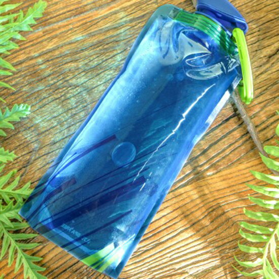 ●MY COLOR●戶外折疊水袋 便攜水壺 騎行 徒步 運動水瓶 登山 旅行用品 鴨嘴蓋 露營 【P648】