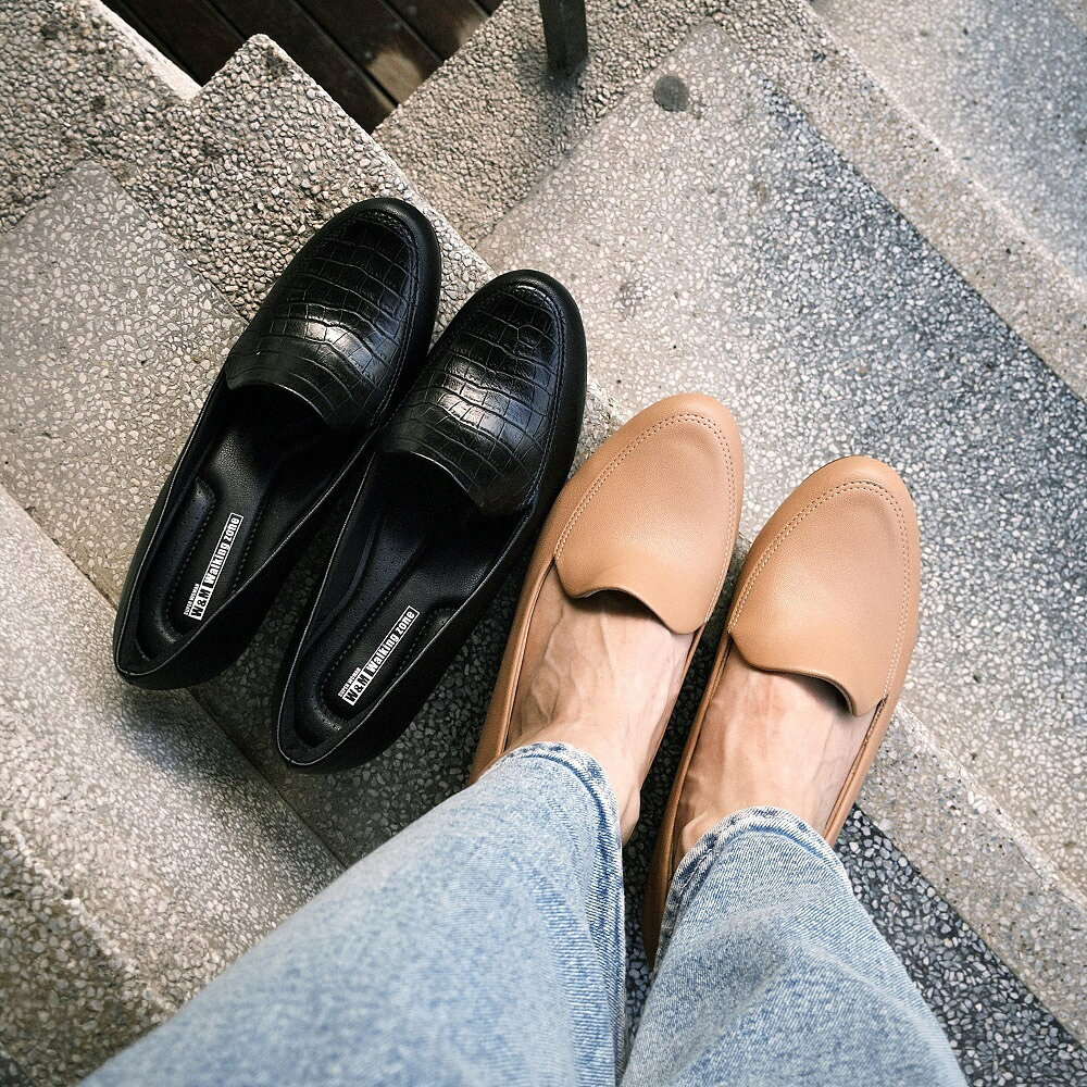 WALKING ZONE SUPER WOMAN小圓頭素面低跟 樂福鞋 女鞋-卡其 5 WALKING ZONE SUPER WOMAN小圓頭素面低跟 樂福鞋 女鞋-卡其 5