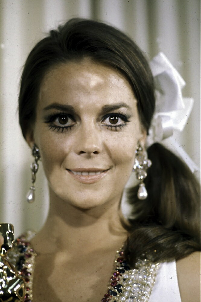 Posterazzi: Natalie Wood at the 1968 Oscars Photo Print (8 x 10 ...