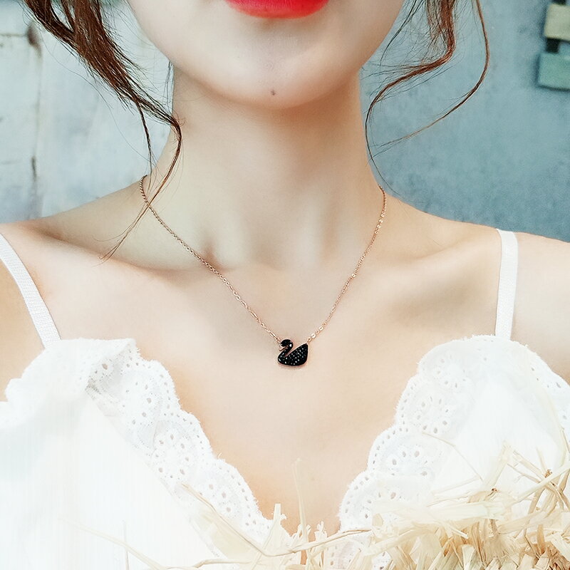 網紅玫瑰金黑天鵝項鏈女夏輕奢小眾鎖骨鏈年新款情人節禮物 2