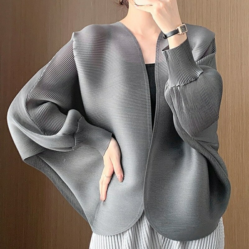 【巴黎精品】現貨+預購 三宅風皺褶衣服上衣外套-摺衣壓褶百搭蝙蝠袖針織開衫折衣女外套2色a1jq62