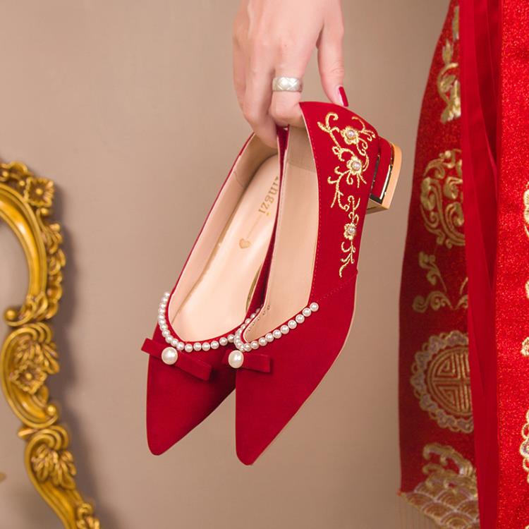 婚鞋秀禾婚紗兩穿中式新娘鞋年新款紅色粗跟平底鞋女尖頭單鞋 全館免運