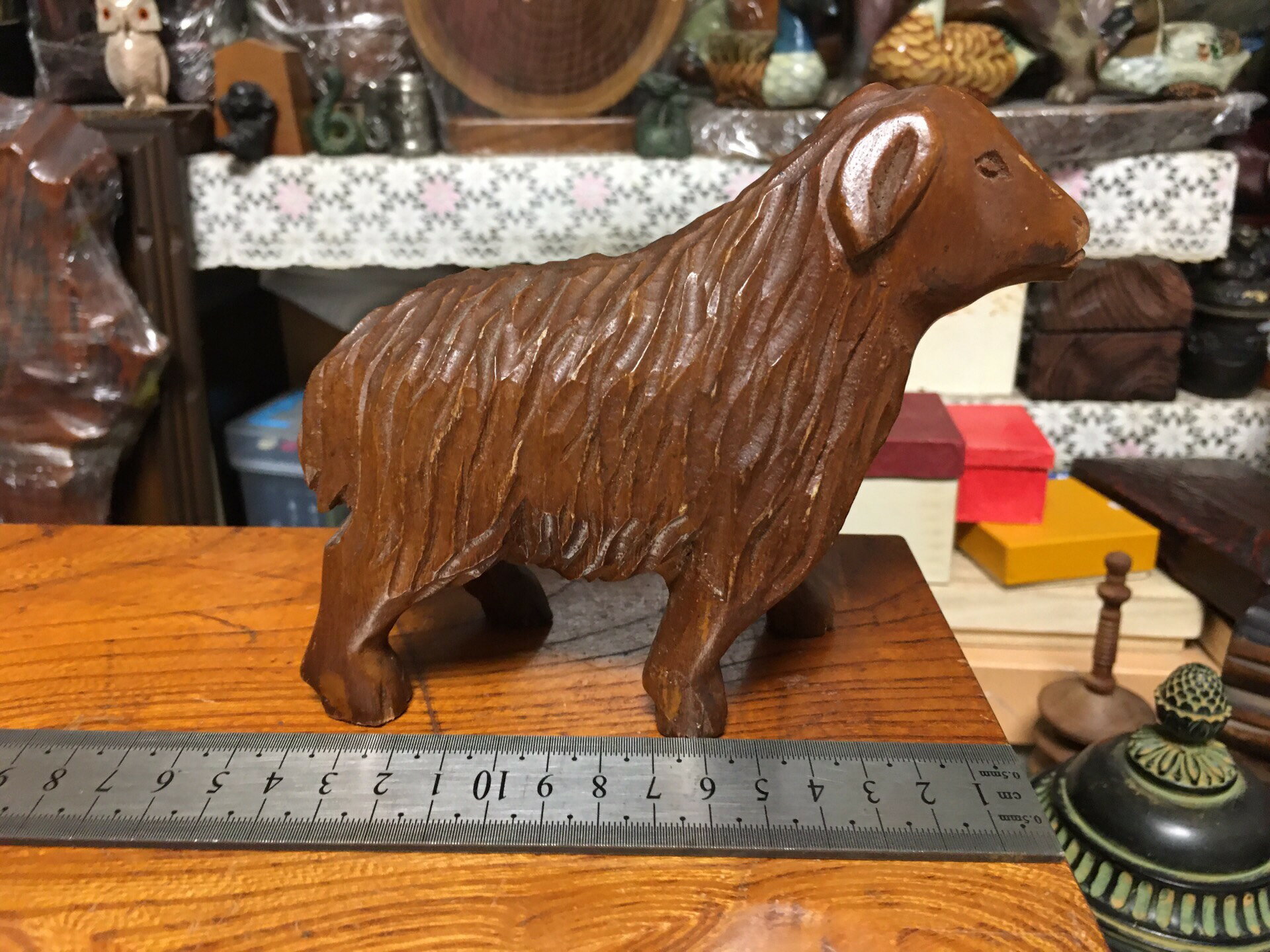 日本迴流羊木雕擺飾，純手工雕刻，長度約14cm，高度約12c