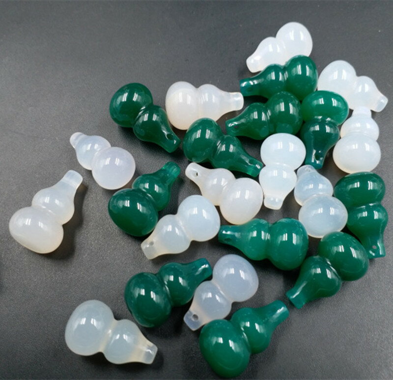 廠家直銷 天然玉石a貨玉髓葫蘆掛件 白綠紅玉髓立體葫蘆吊墜玉墜