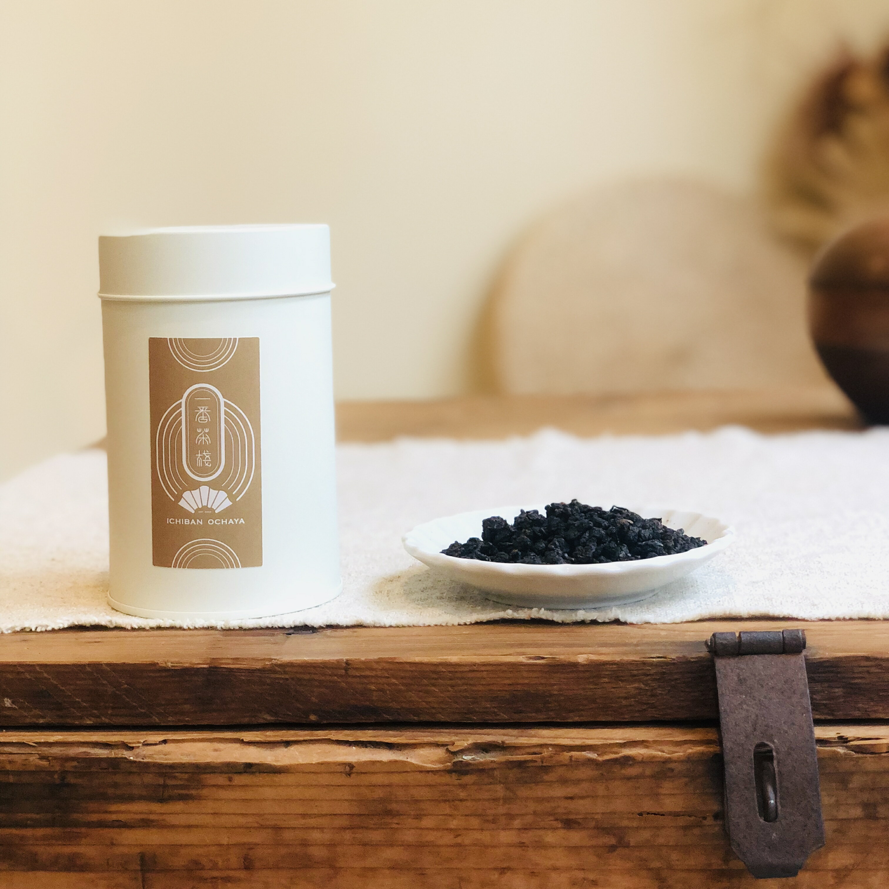 「一番茶棧」極上黑烏龍茶 (75g/罐)【直送日本】