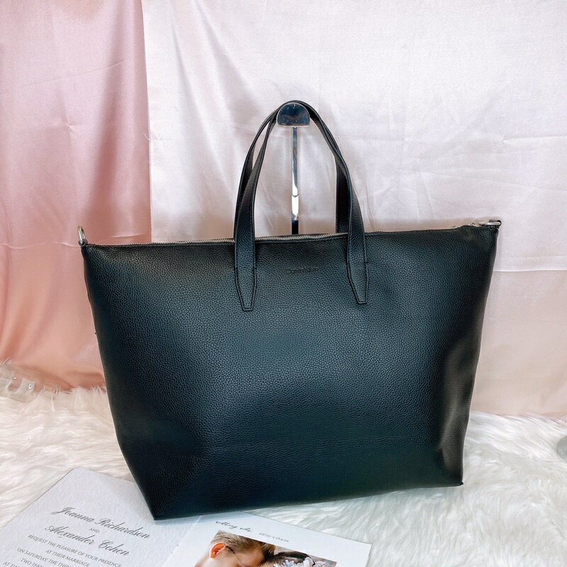 美國代購🇺🇸台灣現貨 CK 特大拉鍊托特包 肩背包【送禮精選★APP下單點數4倍送】