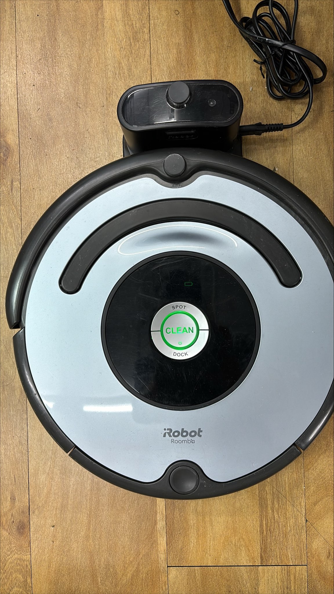 二手掃地機器人保固一年 iRobot Roomba 640 (含基地座)