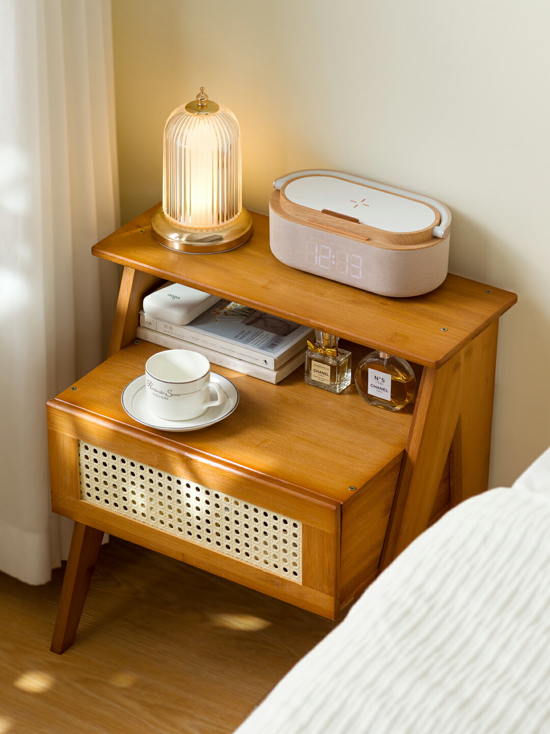 床頭櫃現代簡約床尾收納小型櫃子實木輕奢高級感儲物櫃臥室置物架