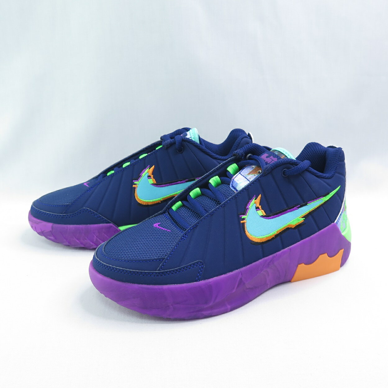 NIKE HV2269400 LeBron Witness 9 大童 籃球鞋 女鞋 藍紫綠多彩【iSport愛運動】