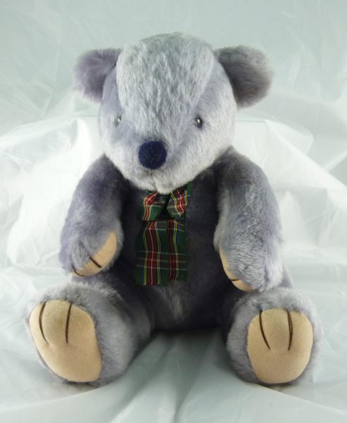 【震撼精品百貨】日本泰迪熊 玩偶 紫毛  震撼日式精品百貨