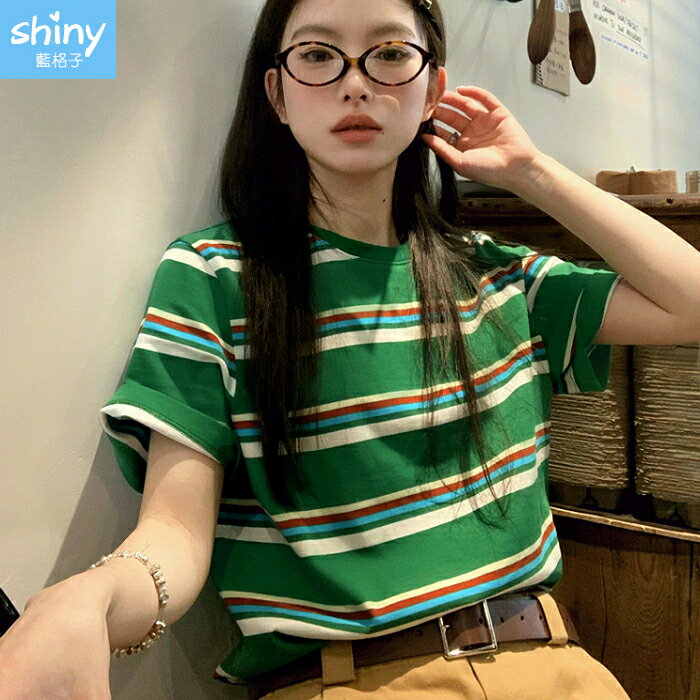活力清新．條紋配色圓領短袖T恤－shiny藍格子【V5139】
