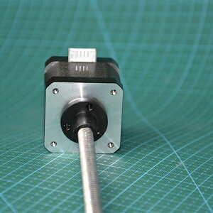 3D打印機配件 42直線絲桿步進電機 絲杠TR8x8. 280長 /nema17