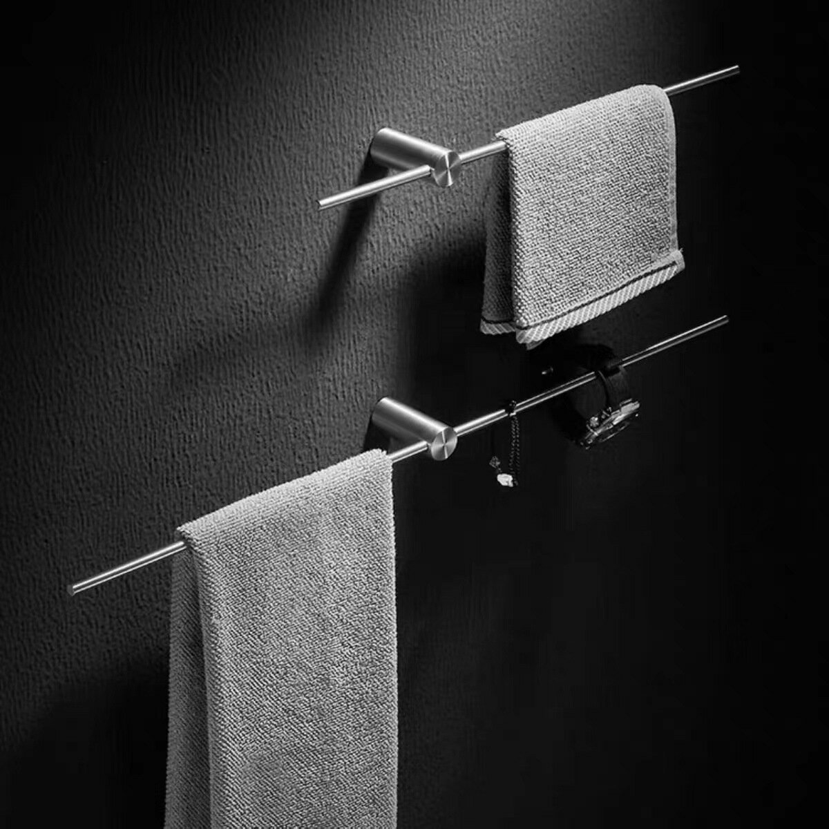 卫生间的毛巾架装哪里合适 这几个地方实用不占地方 - 装修保障网