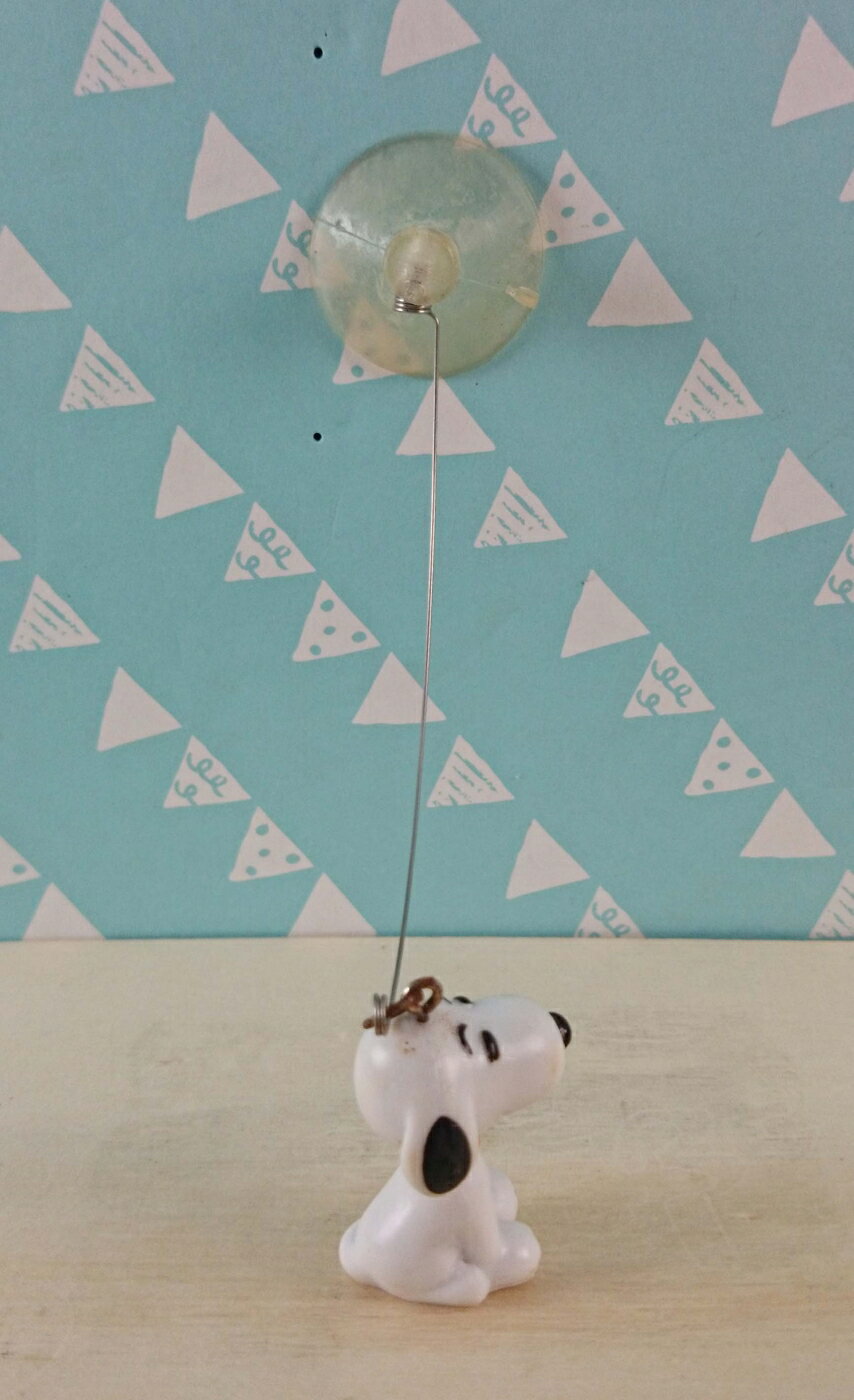 【震撼精品百貨】史奴比Peanuts Snoopy 彈簧擺飾 坐 震撼日式精品百貨