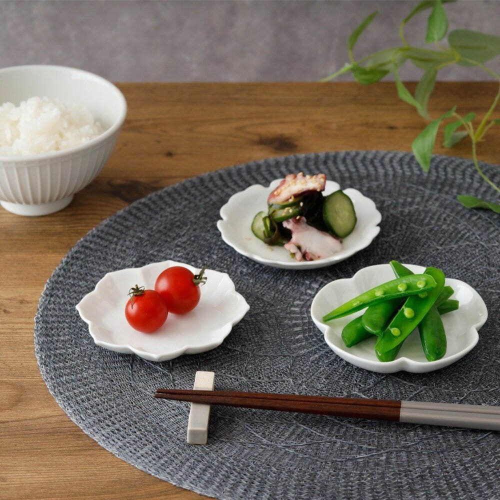 日本製 Miyama深山 gaku豆皿 浮雕刻紋小碟 醬料碟 小菜碟 小盤 gaku 日本進口 - 日本製 日本美濃燒 Miyama深山 美濃燒碟 gaku豆皿 浮雕刻紋小碟 小菜碟 洗碗機 醬料碟 美濃燒 小盤 美濃燒盤 gaku 楽 日本進口