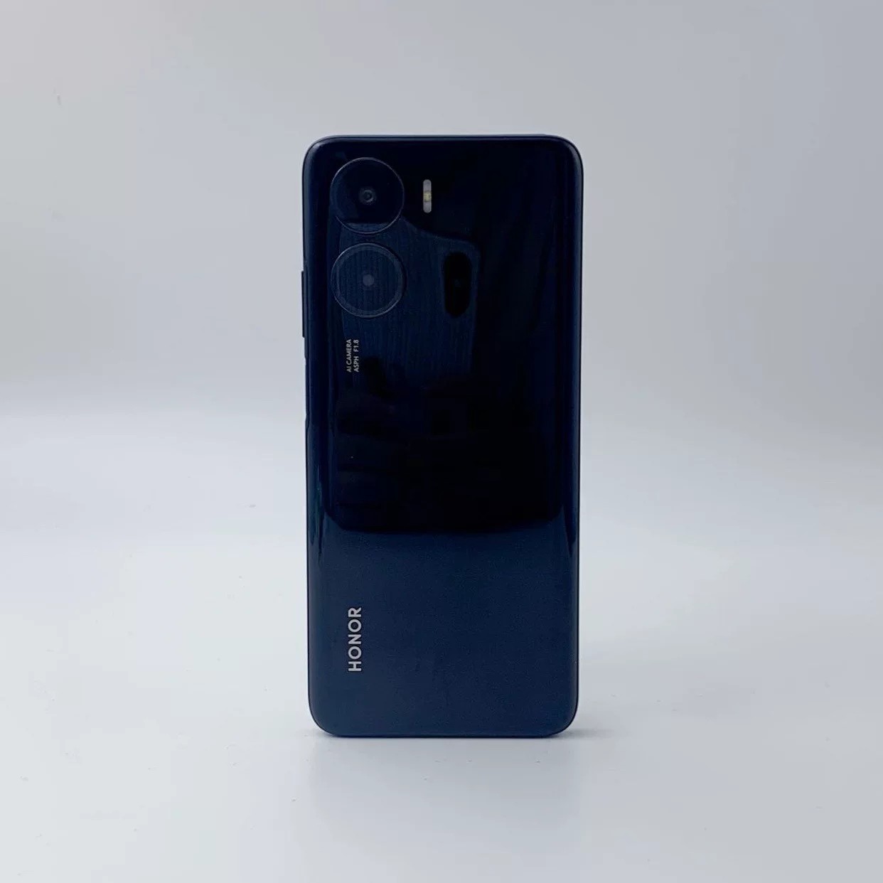 【二手】【台灣現貨】Honor 暢玩 40 Plus 8G+256G 幻夜黑 大電量低耗能 智慧手機 5G 全網通