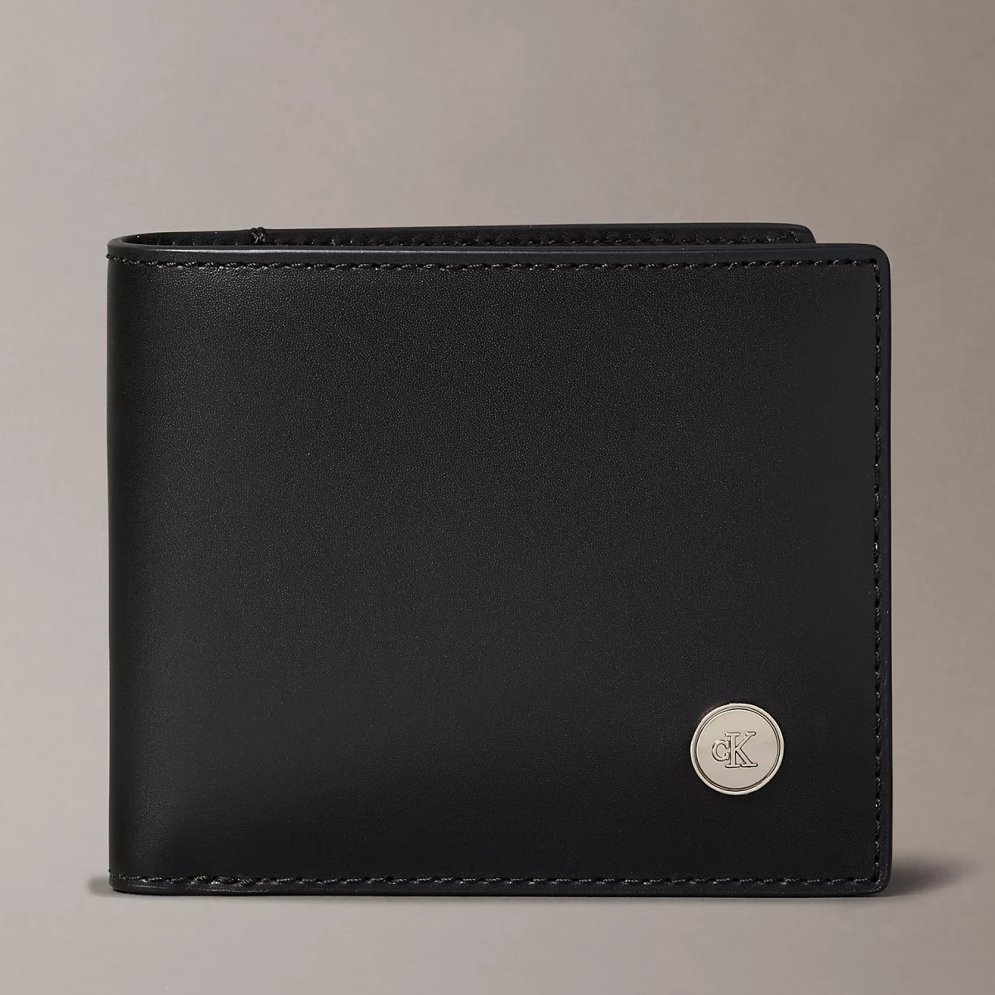 Calvin Klein 男士皮夾 短夾 平滑真皮革 男夾 零錢袋 錢包 C68958 黑色CK(現貨)▶指定Outlet商品5折起☆現貨【送禮首選★APP下單點數4倍送】