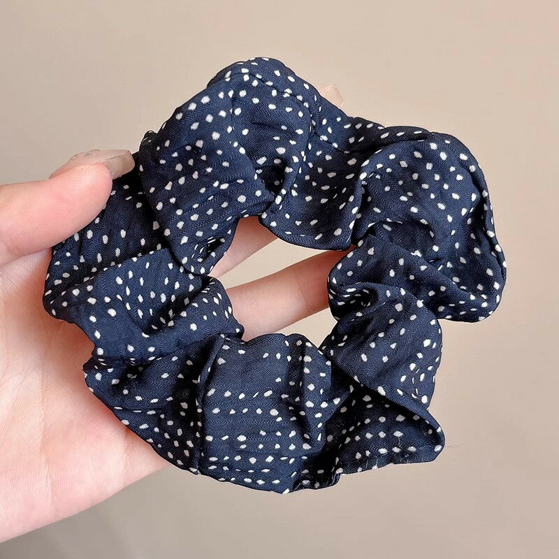 【台灣現貨】時尚配件 髮飾 髮夾 鯊魚夾 大嘴夾 邊夾  法式復古大腸髮圈女高階感緞面韓系皮筋發繩森系頭繩髮飾大號頭飾 5