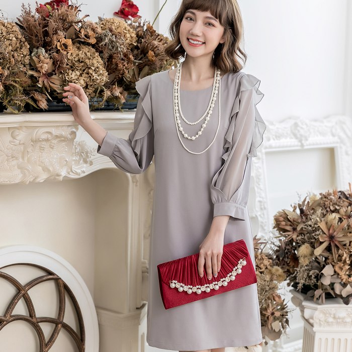 灰姑娘[88129-S]高雅圓領飄逸波浪薄紗長袖及膝洋裝