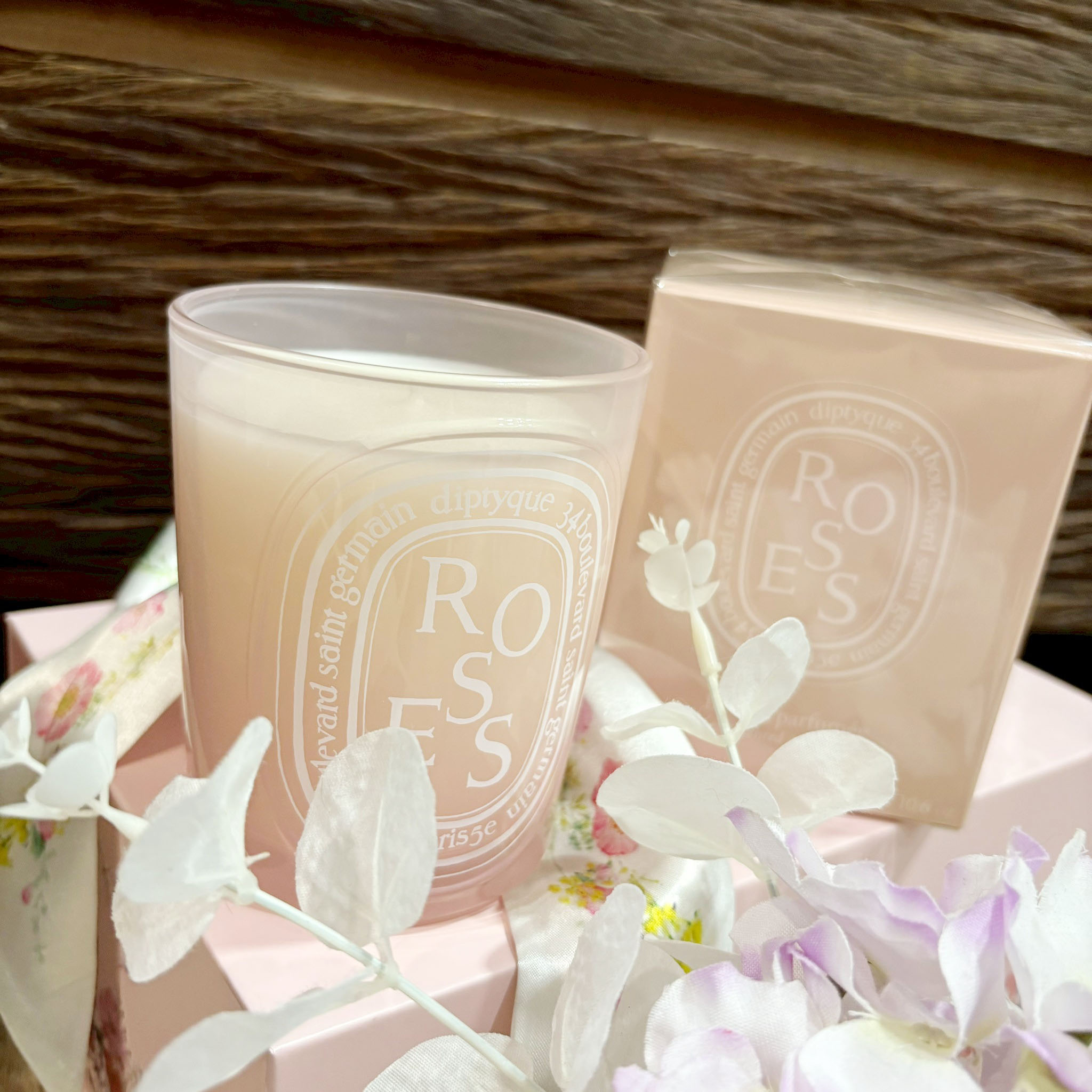 【Diptyque】300g 香氛蠟燭 玫瑰 漿果 無花果 琥珀 蠟燭 居家香氛 粉紅色公司貨｜夏季推薦⚡專櫃 品牌香氛
