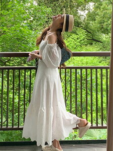 夏季高級感清純甜美初戀氣質魚尾長裙一字肩鏤空白色連身裙女