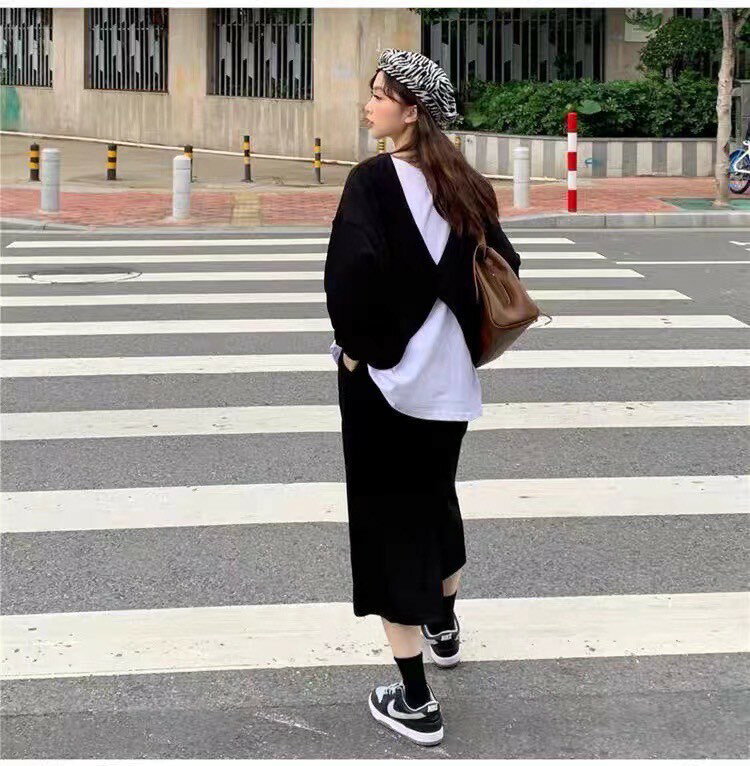 後交叉假二件衛衣+半身裙套組-2色  【B393259】