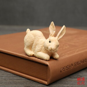 楠溪匠心黃楊木雕創意動物雕刻工藝品可愛小兔子汽車飾品家居擺件1入